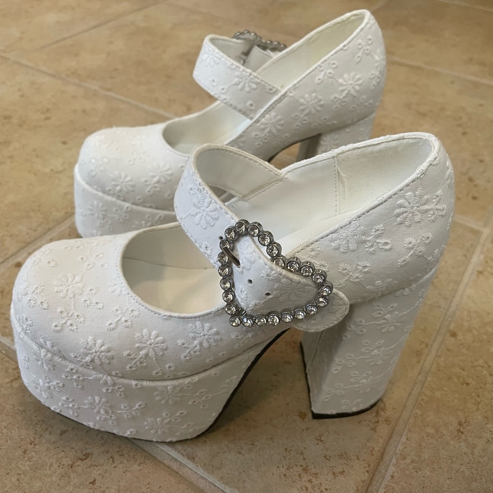 Platform shoes